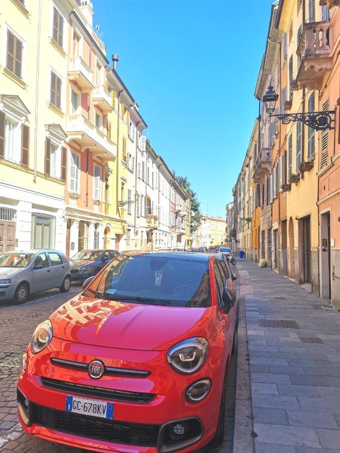 Parma Borgo Antico I I I Free Privat Parking Apartment Bagian luar foto