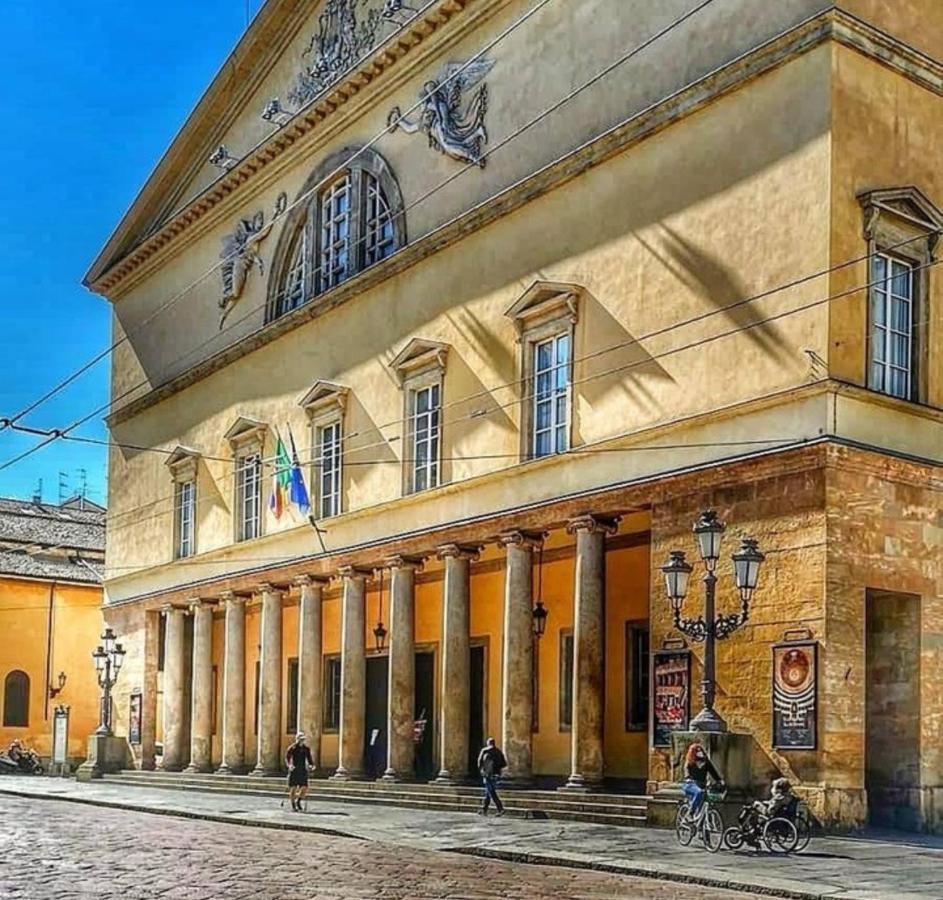 Parma Borgo Antico I I I Free Privat Parking Apartment Bagian luar foto