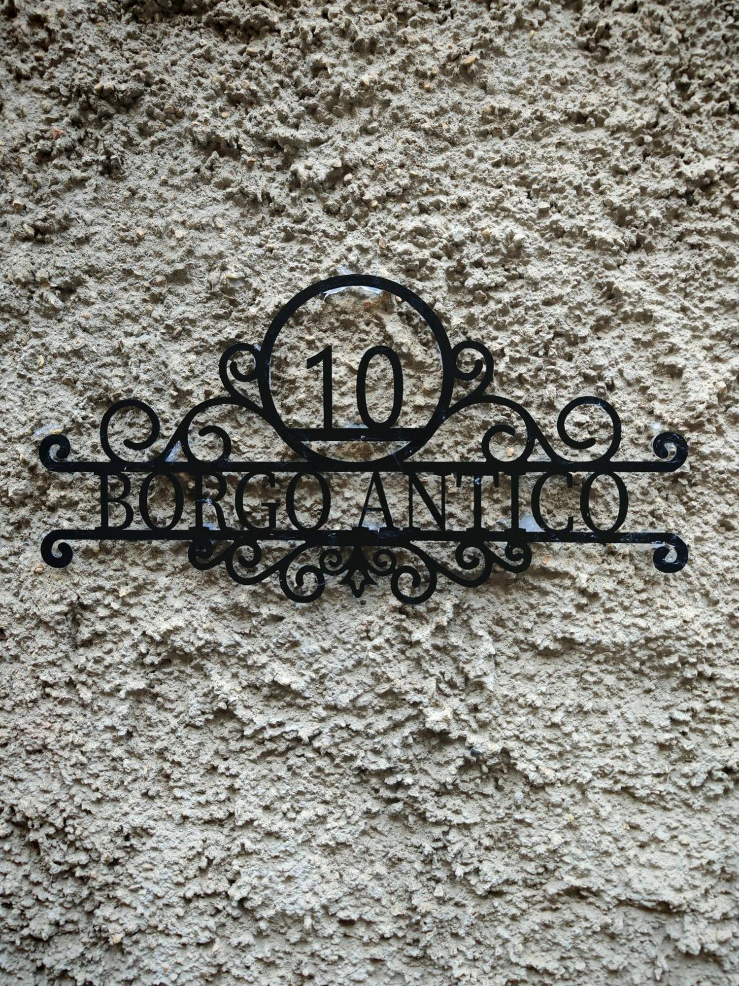 Parma Borgo Antico I I I Free Privat Parking Apartment Bagian luar foto